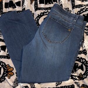 Democracy AB technology jeans